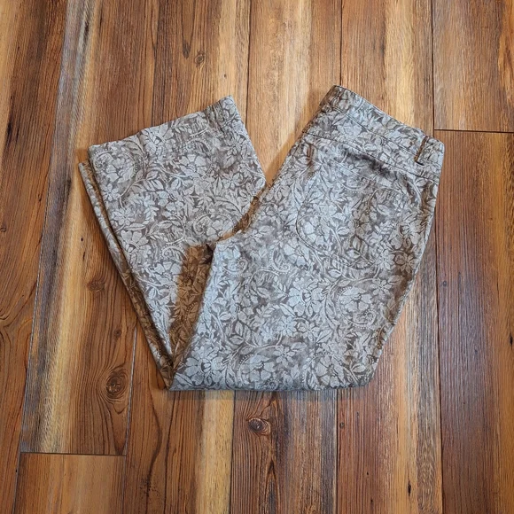 Vtg Christopher & Banks Tan Floral Stretch Cropped Capris Pockets Wms Size 8 - Picture 9 of 16